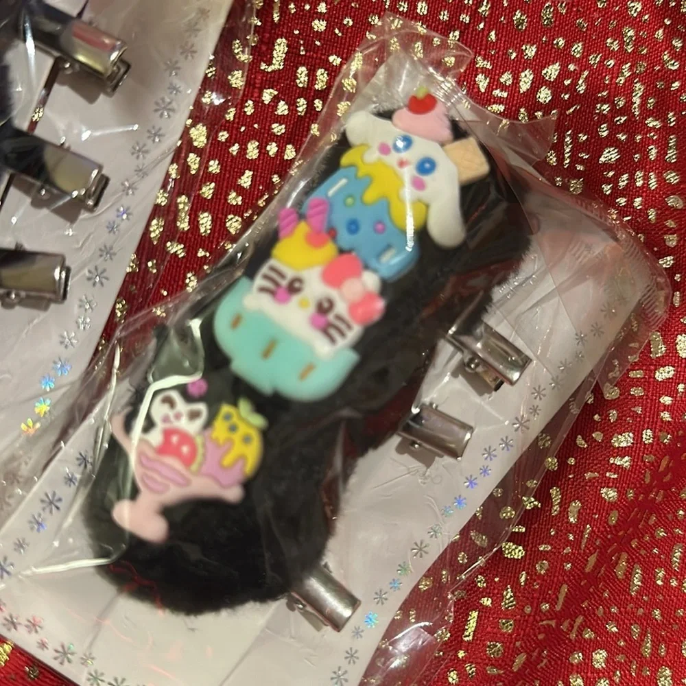 Sanrio hair clips‎